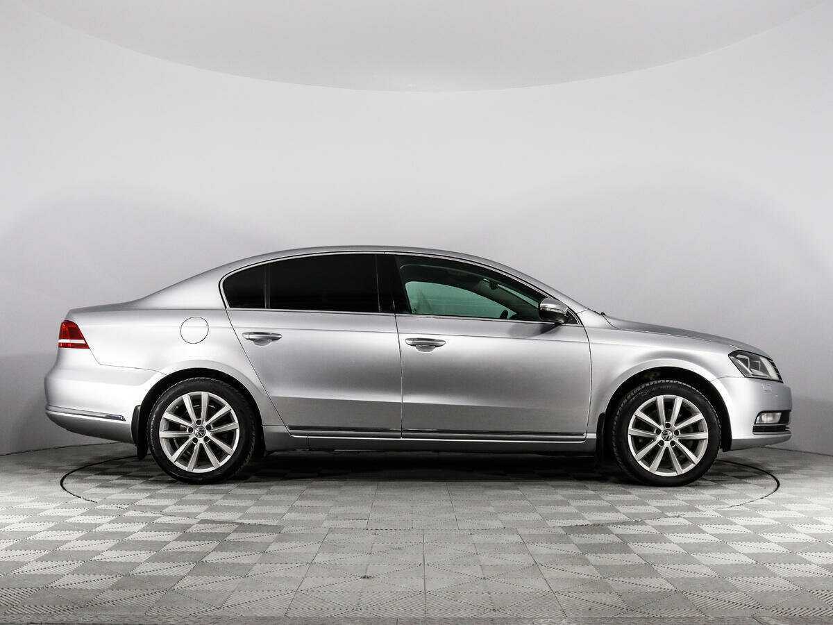 Купить Volkswagen Passat, 2011, 327 402 км, фото №4