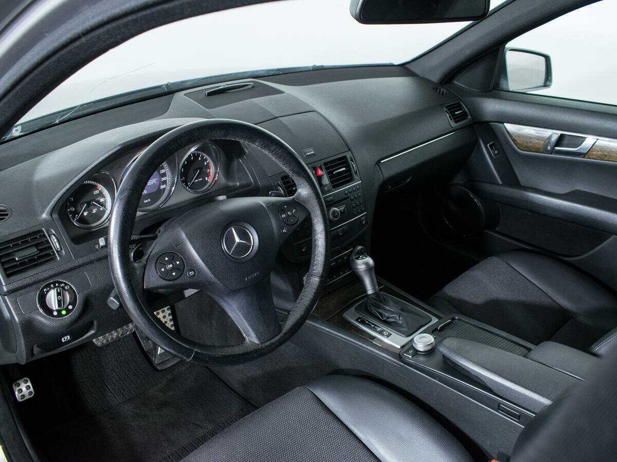 Купить Mercedes-Benz C-Класс 200, 2009, 136 337 км, фото №13