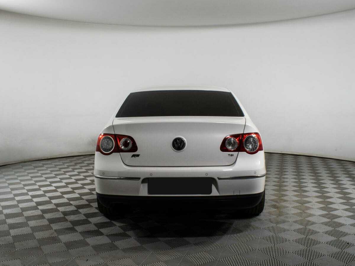 Купить Volkswagen Passat, 2010, 106 527 км, фото №6