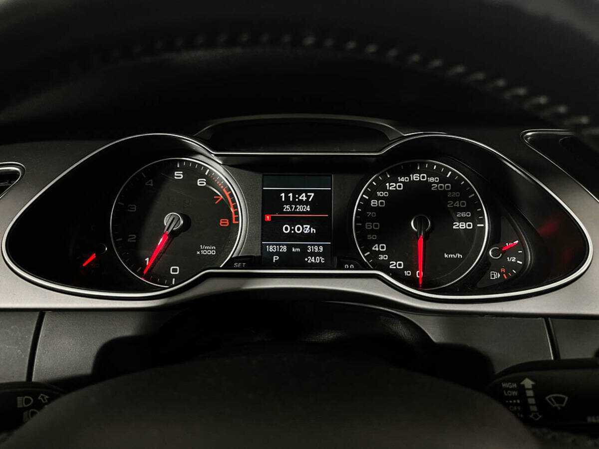 Купить Audi A4, 2013, 183 125 км, фото №9