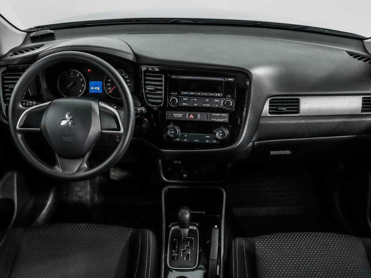 Купить Mitsubishi Outlander, 2018, 61 896 км, фото №12