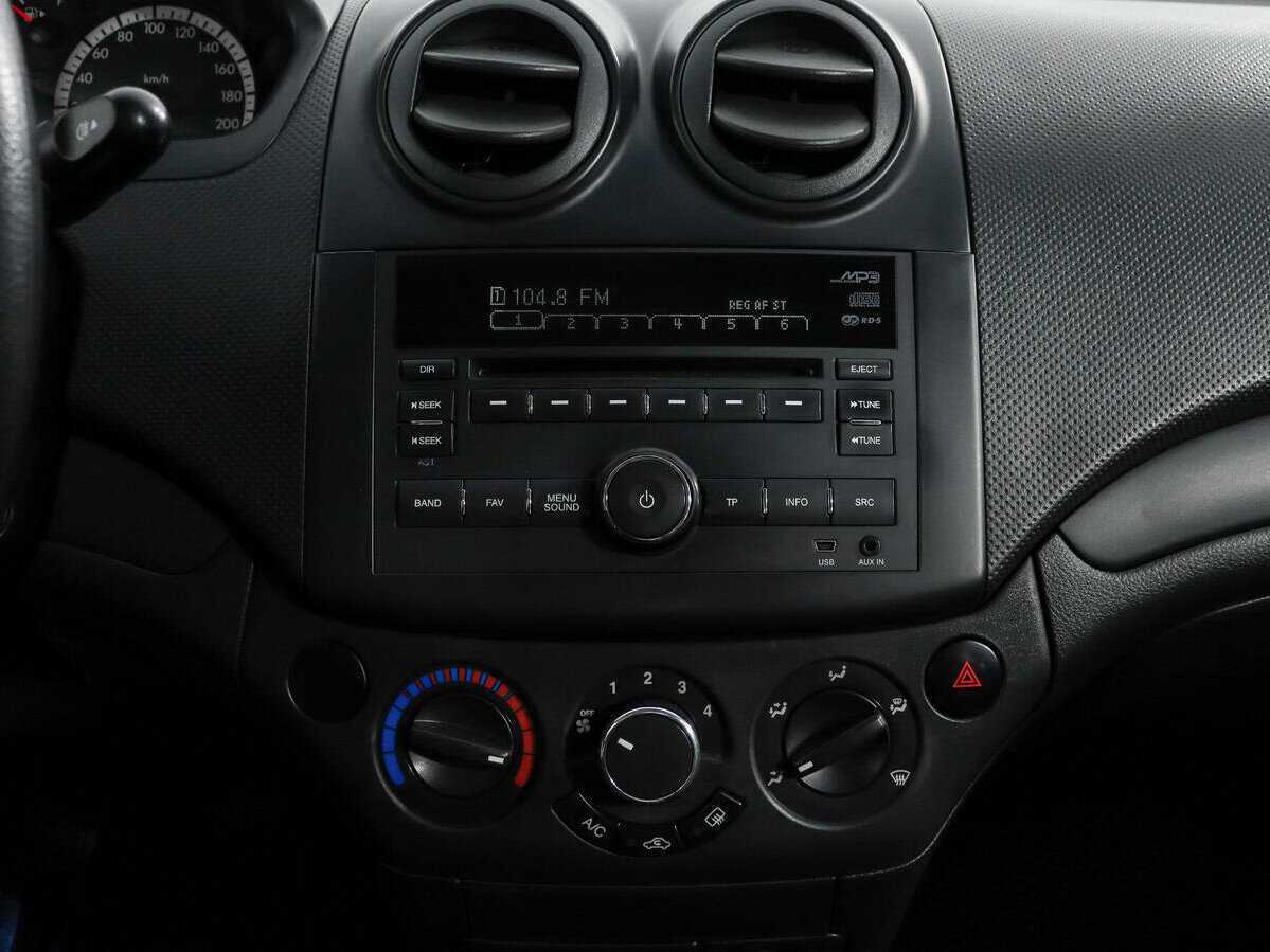 Купить Chevrolet Aveo, 2010, 136 513 км, фото №13