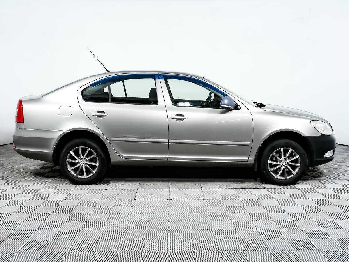 Купить Skoda Octavia, 2011, 174 335 км, фото №4