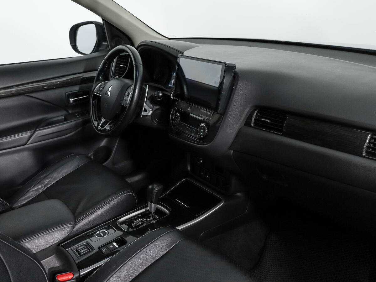 Купить Mitsubishi Outlander, 2017, 142 155 км, фото №12