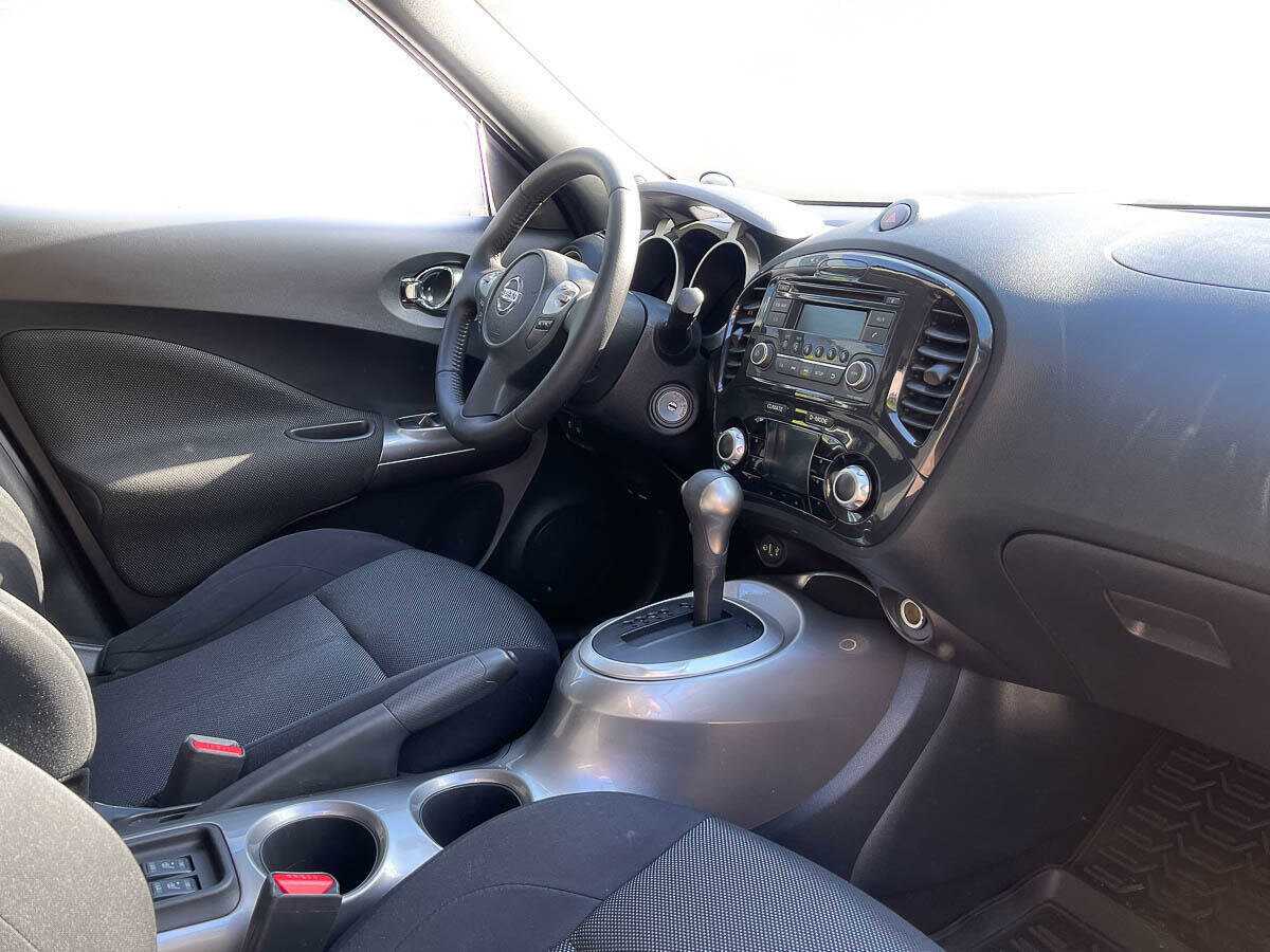 Купить Nissan Juke, 2011, 127 000 км, фото №9
