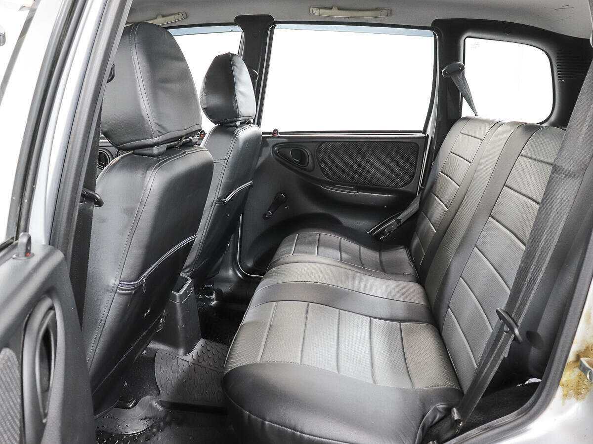 Купить Chevrolet Niva, 2011, 82 819 км, фото №10