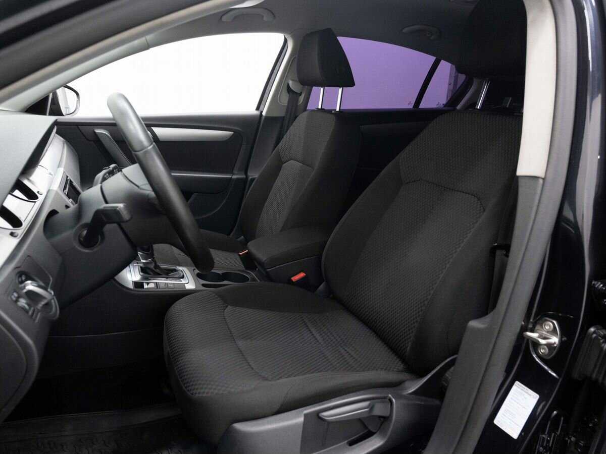 Купить Volkswagen Passat, 2011, 117 000 км, фото №10