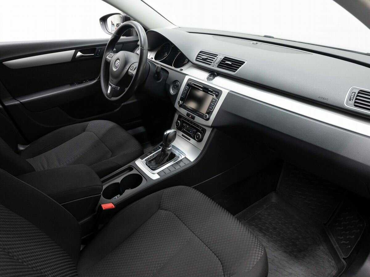 Купить Volkswagen Passat, 2011, 117 000 км, фото №13