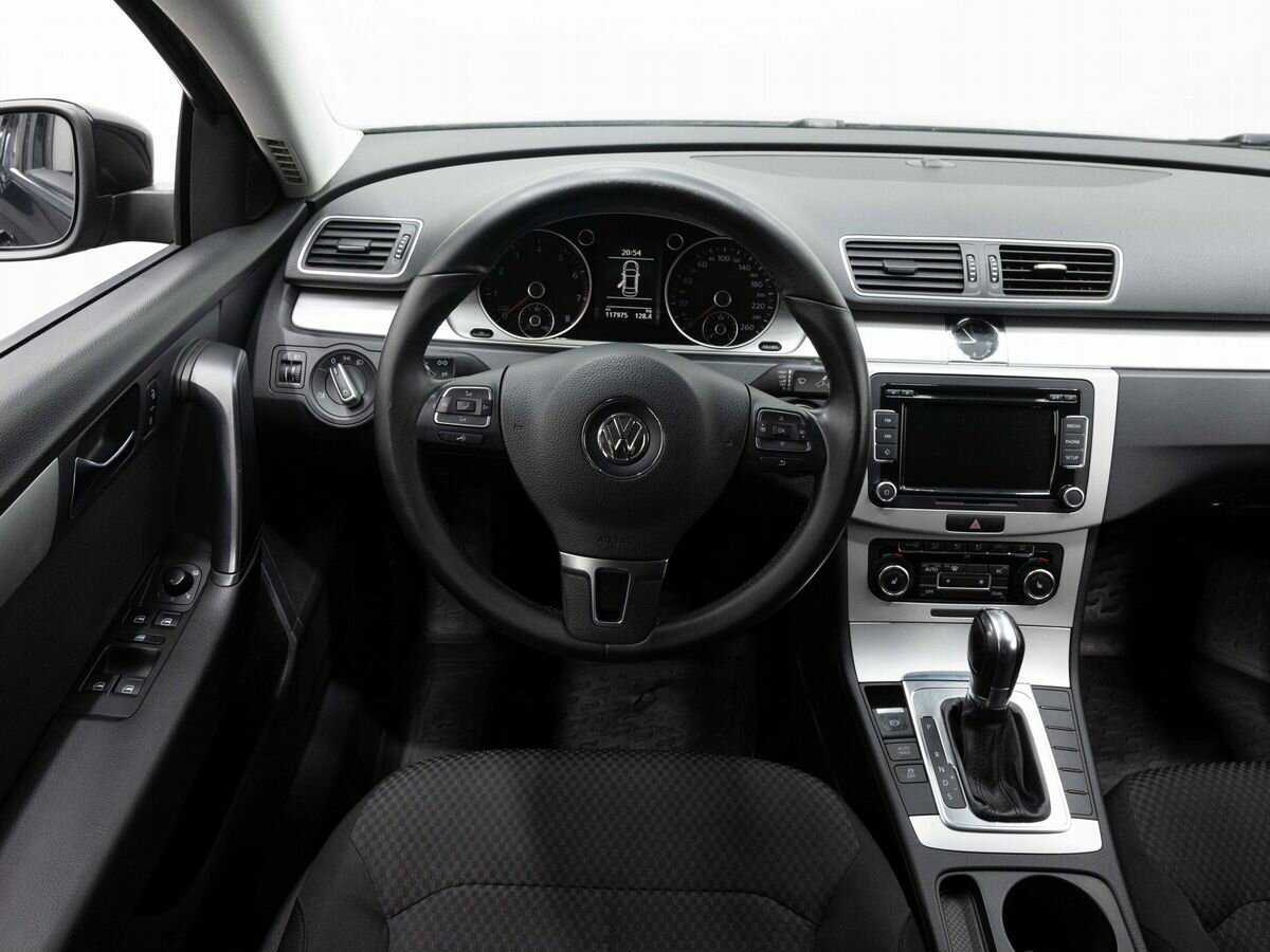 Купить Volkswagen Passat, 2011, 117 000 км, фото №16