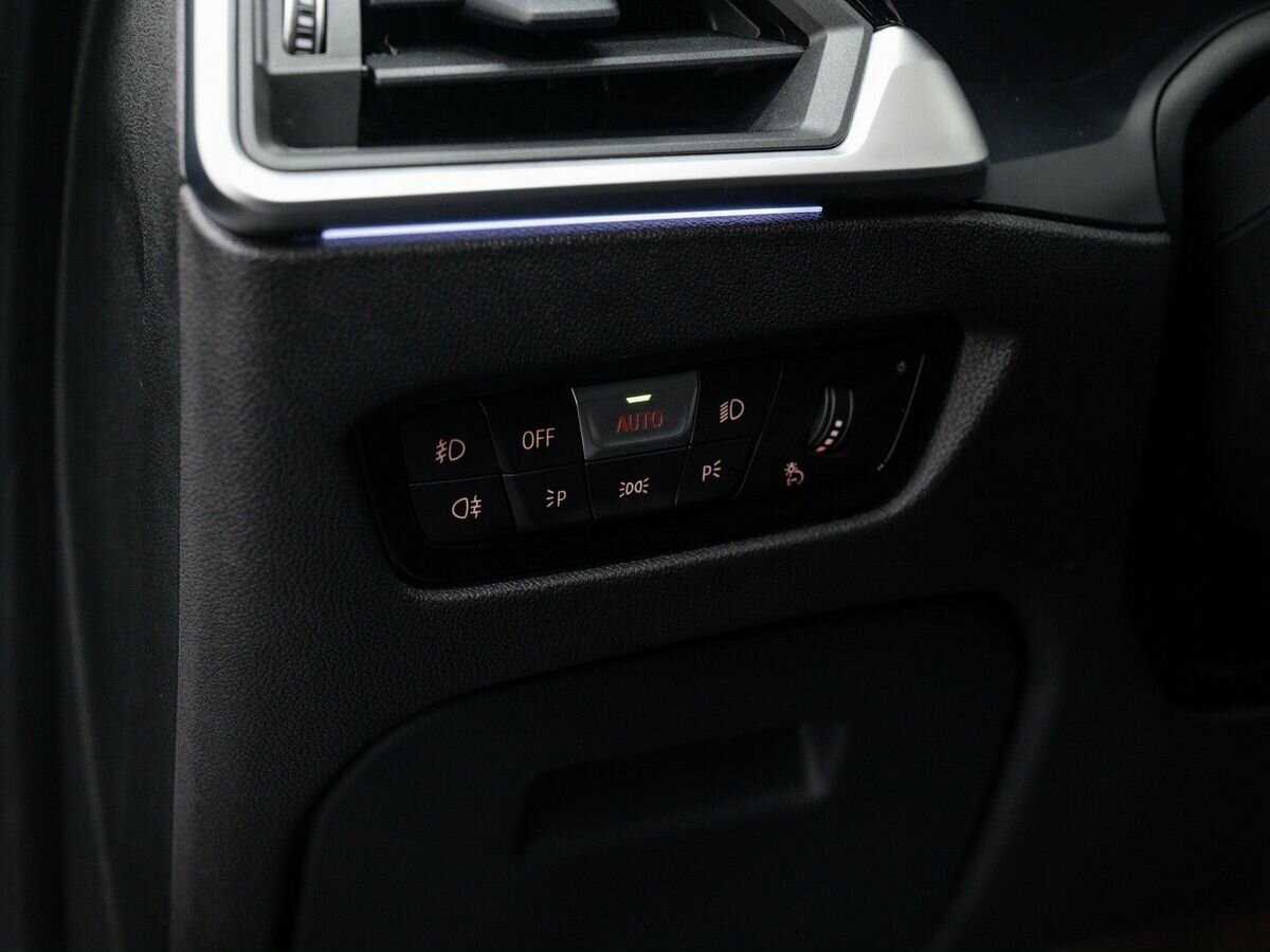 Купить BMW 3 серии 320i xDrive, 2020, 49 000 км, фото №21