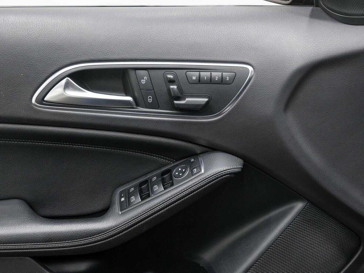 Купить Mercedes-Benz GLA 200, 2014, 141 390 км, фото №16