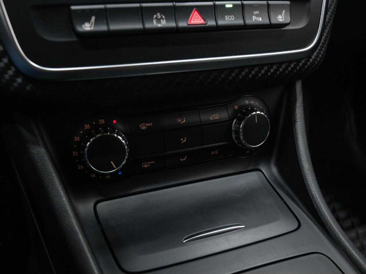 Купить Mercedes-Benz GLA 200, 2014, 141 390 км, фото №19