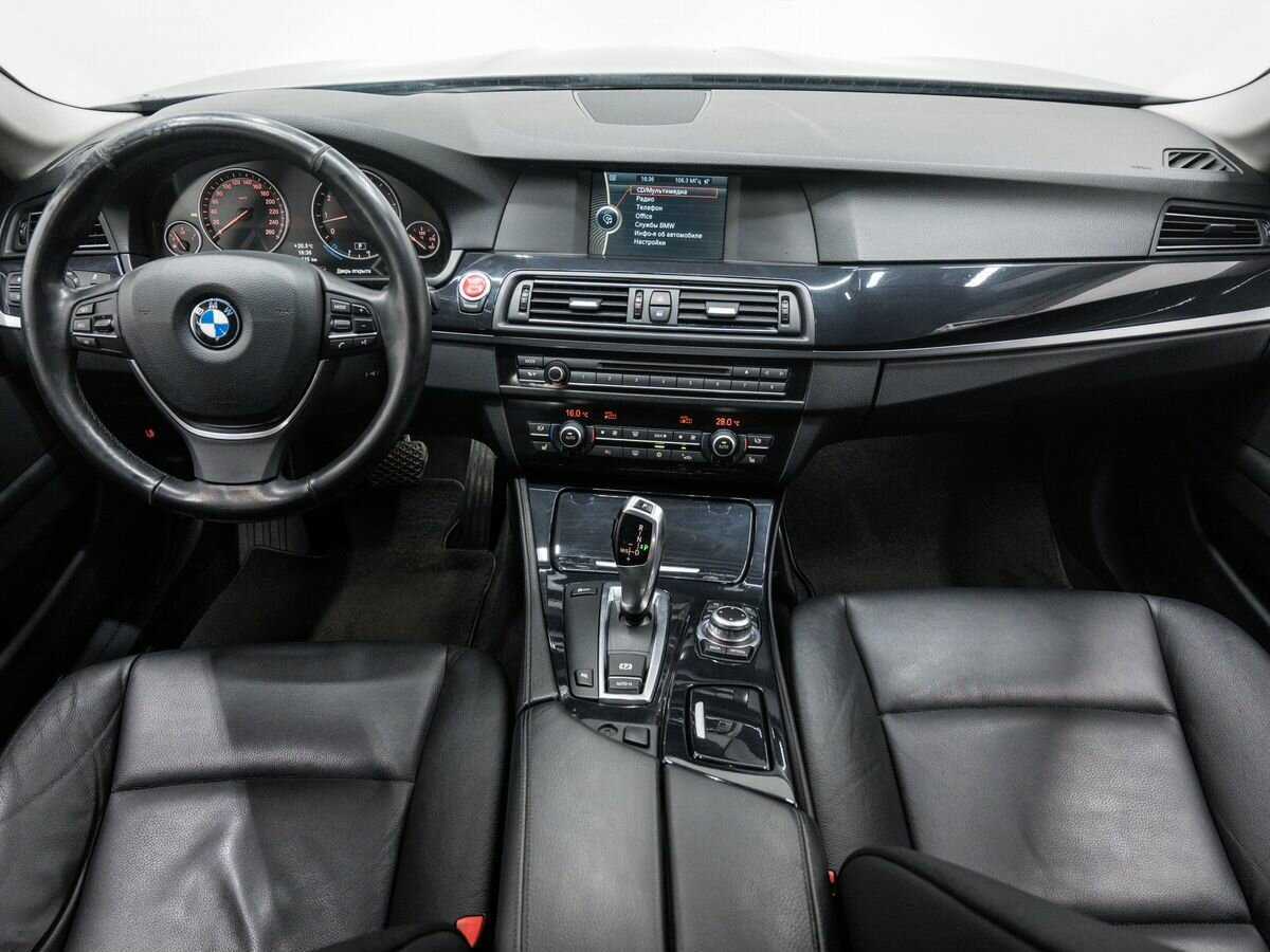 Купить BMW 5 серии 528i, 2011, 130 320 км, фото №11
