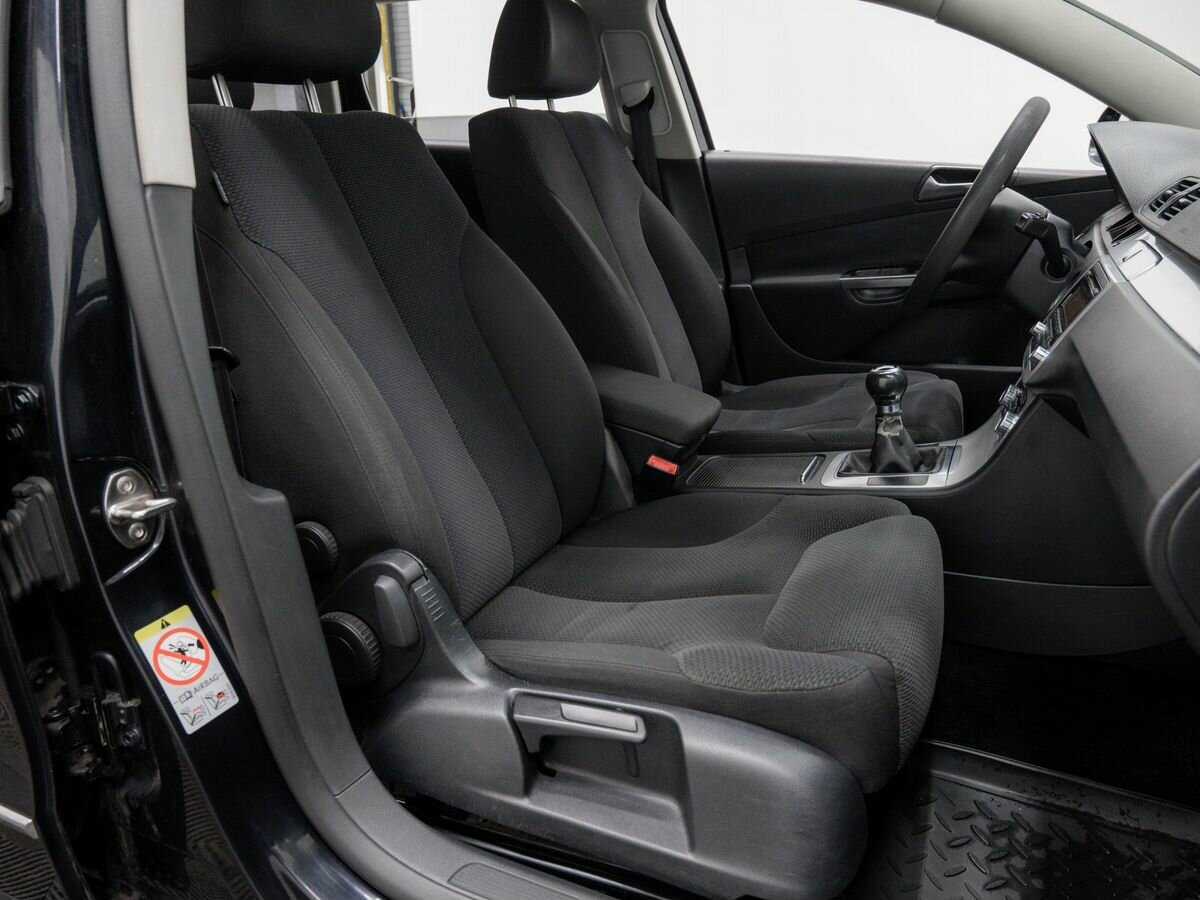 Купить Volkswagen Passat, 2010, 316 610 км, фото №8