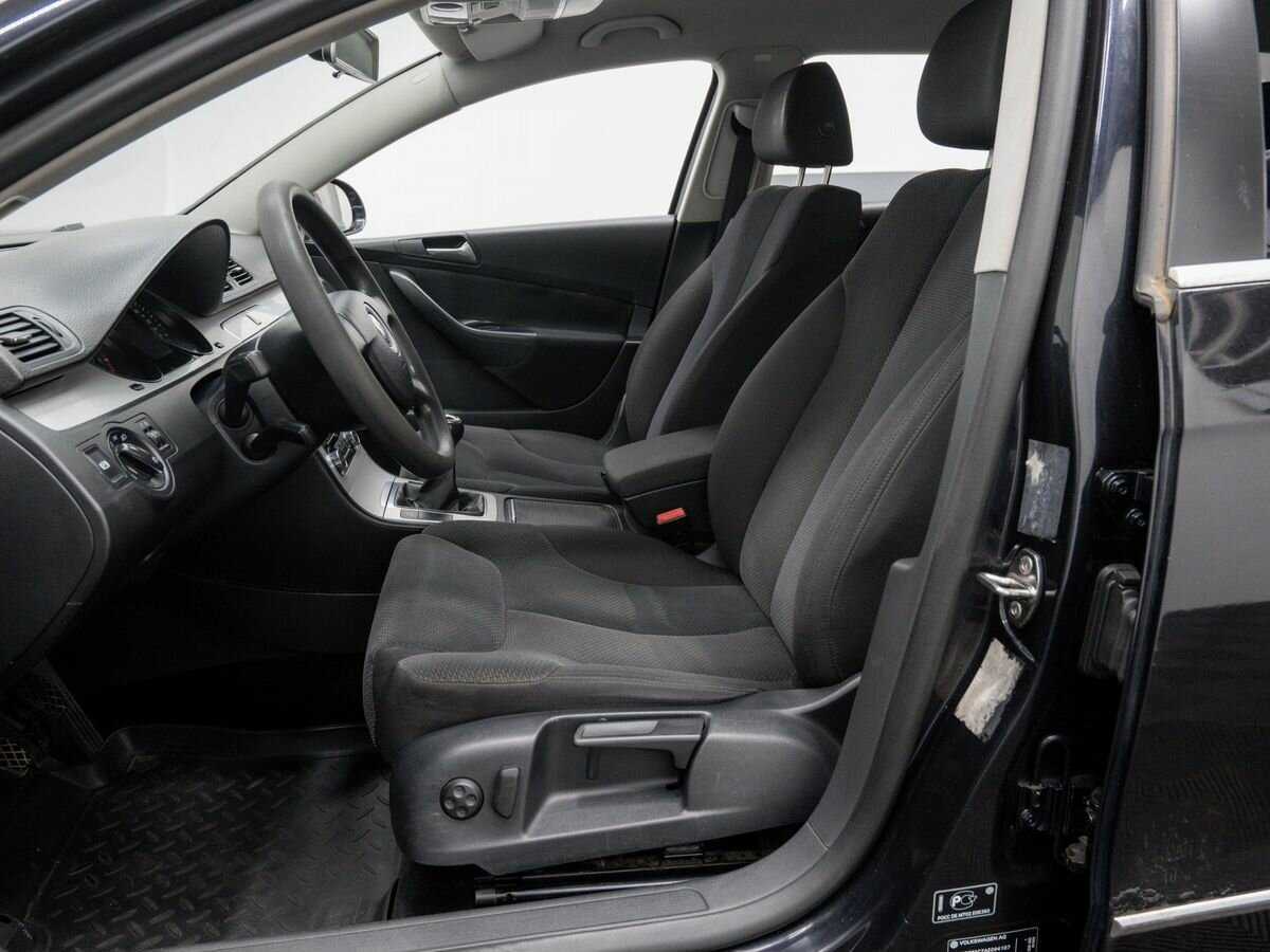 Купить Volkswagen Passat, 2010, 316 610 км, фото №14