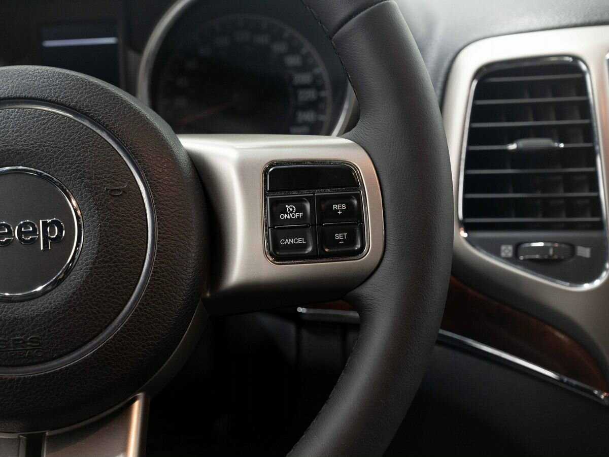 Купить Jeep Grand Cherokee, 2010, 312 130 км, фото №19