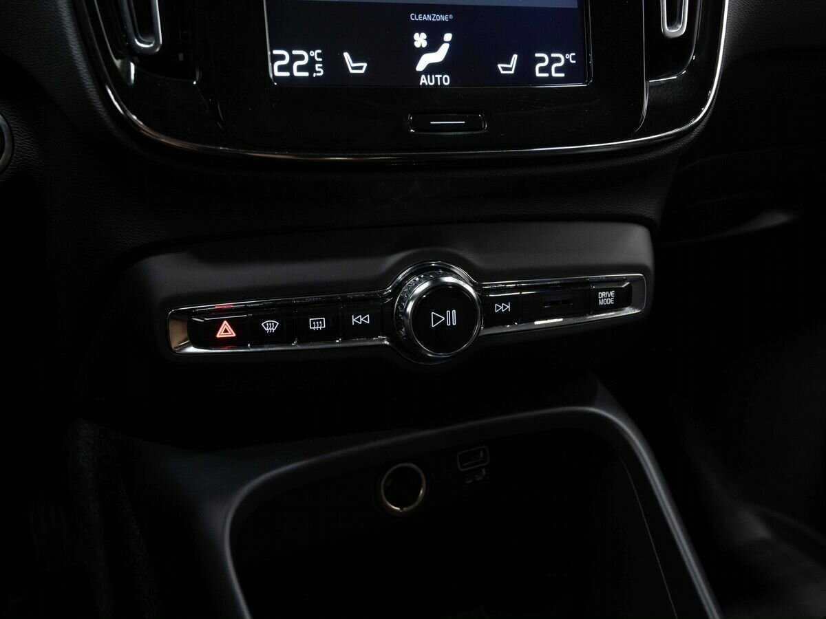 Купить Volvo XC40, 2018, 32 515 км, фото №24