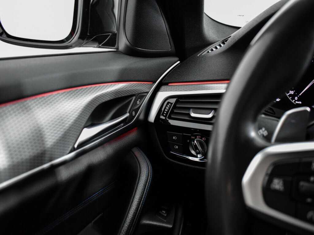 Купить BMW 5 серии 520d xDrive, 2019, 84 769 км, фото №16