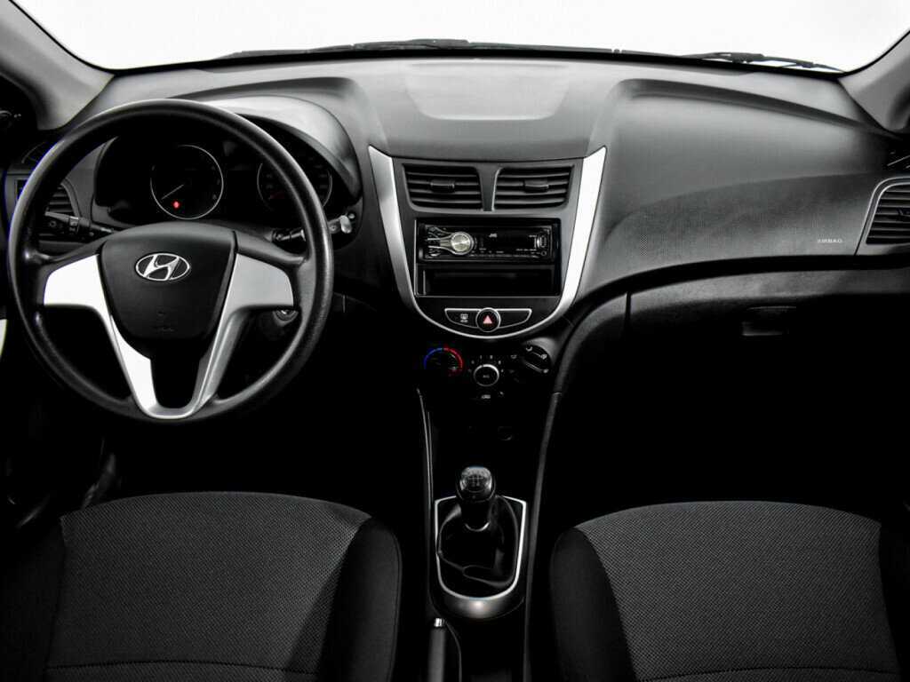 Купить Hyundai Solaris, 2011, 144 082 км, фото №12