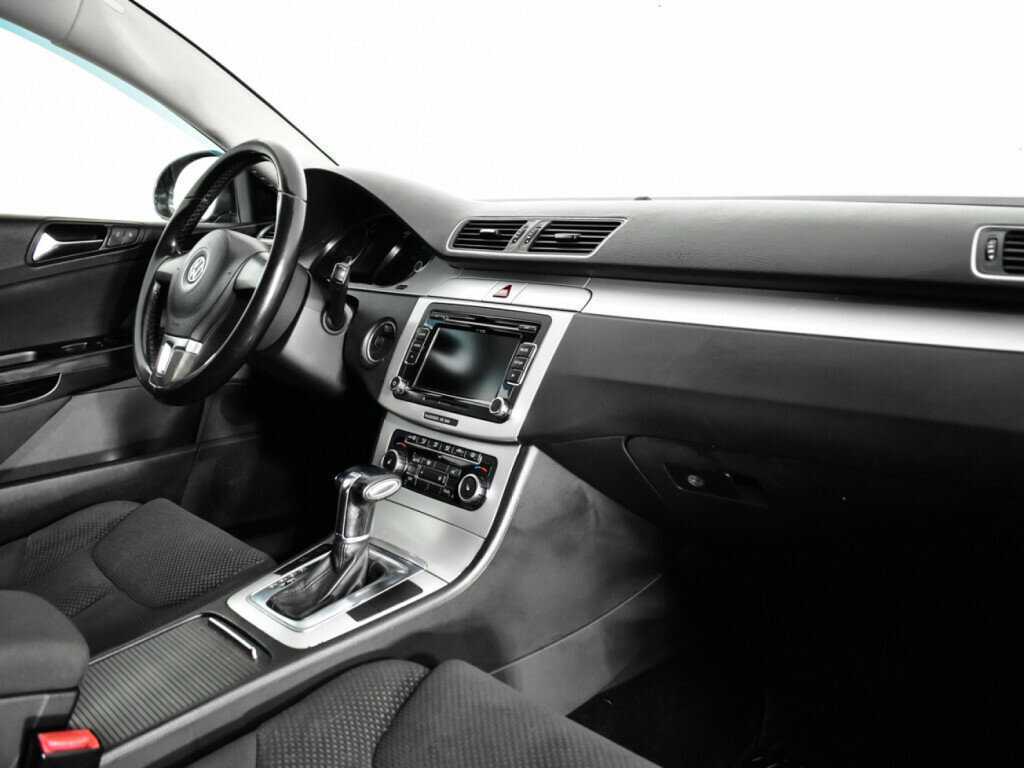 Купить Volkswagen Passat, 2010, 228 000 км, фото №9
