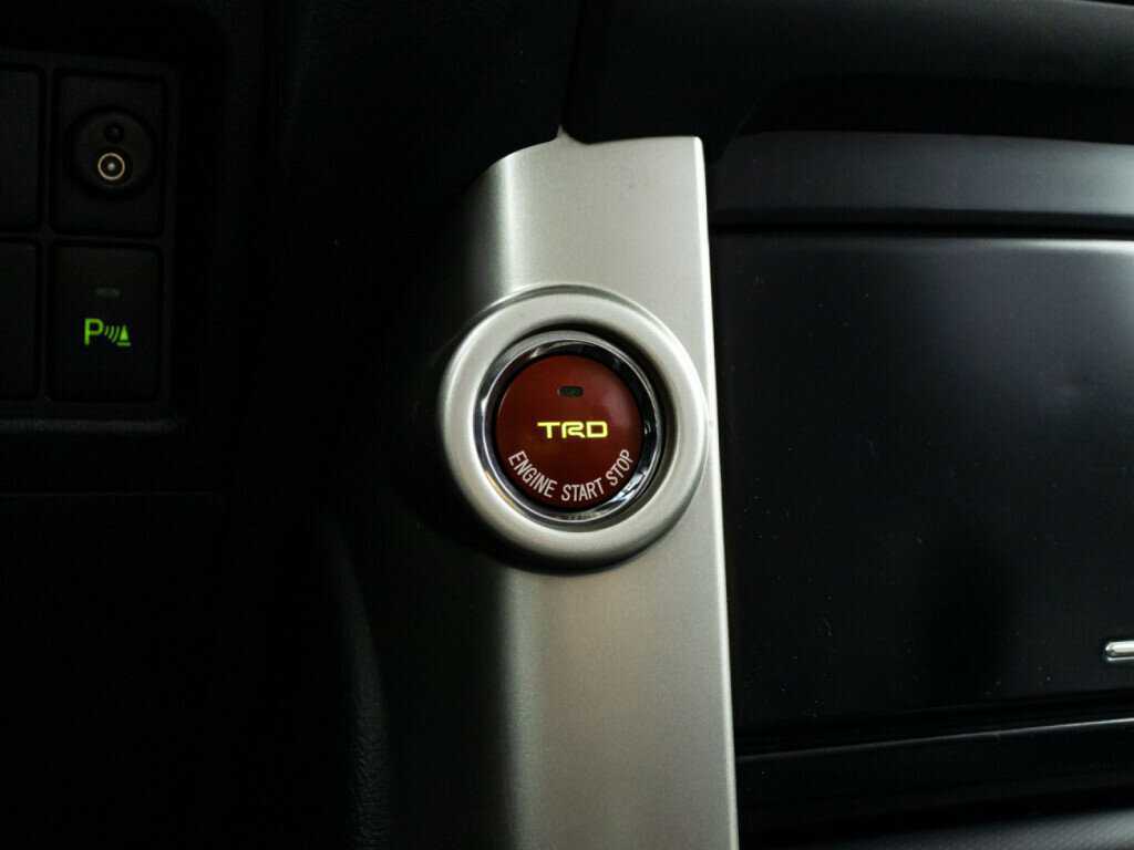 Купить Toyota Land Cruiser Prado, 2011, 125 265 км, фото №20