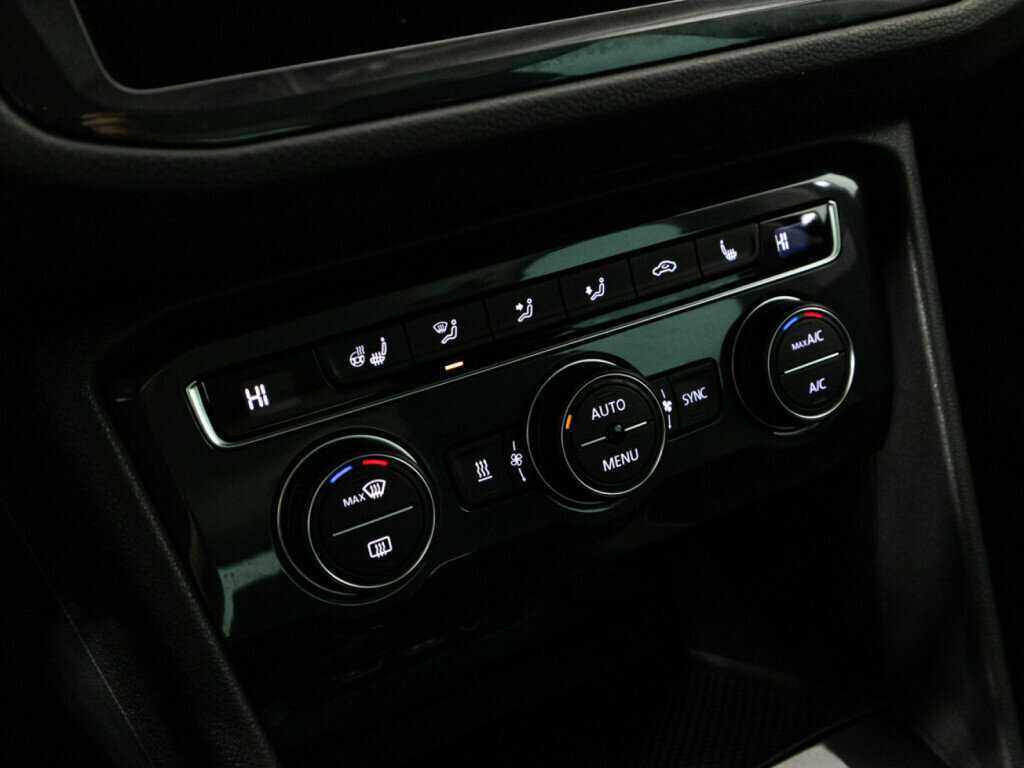 Купить Volkswagen Tiguan, 2020, 68 300 км, фото №18