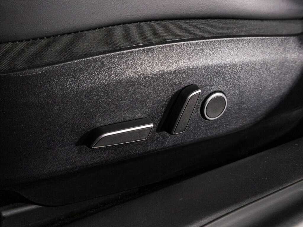 Купить Tesla Model 3 Performance, 2020, 51 010 км, фото №22