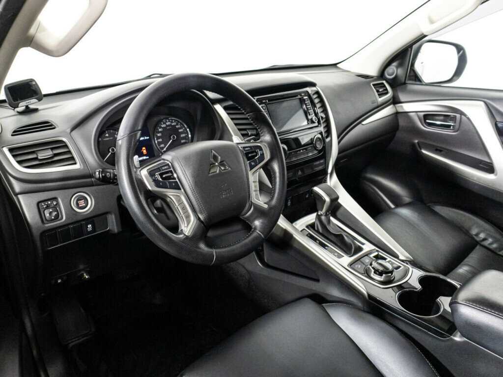 Купить Mitsubishi Pajero Sport, 2016, 20 728 км, фото №11