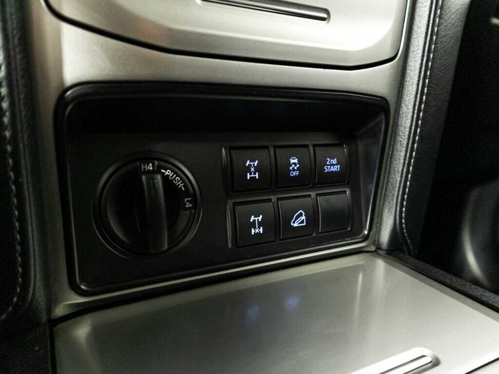 Купить Toyota Land Cruiser Prado, 2018, 149 869 км, фото №19