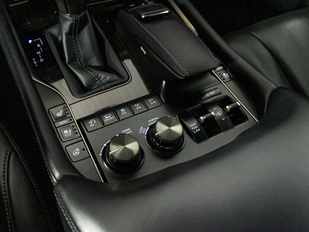 Купить Lexus LX 450d, 2017, 89 469 км, фото №21