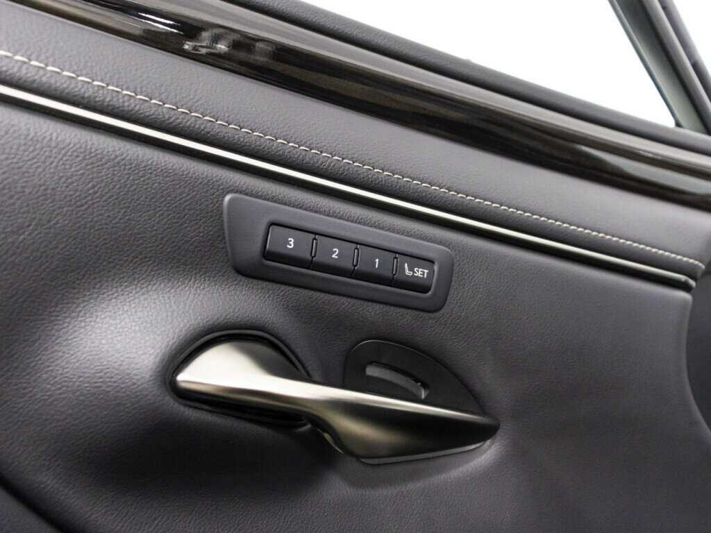 Купить Lexus ES 300h, 2020, 35 034 км, фото №25