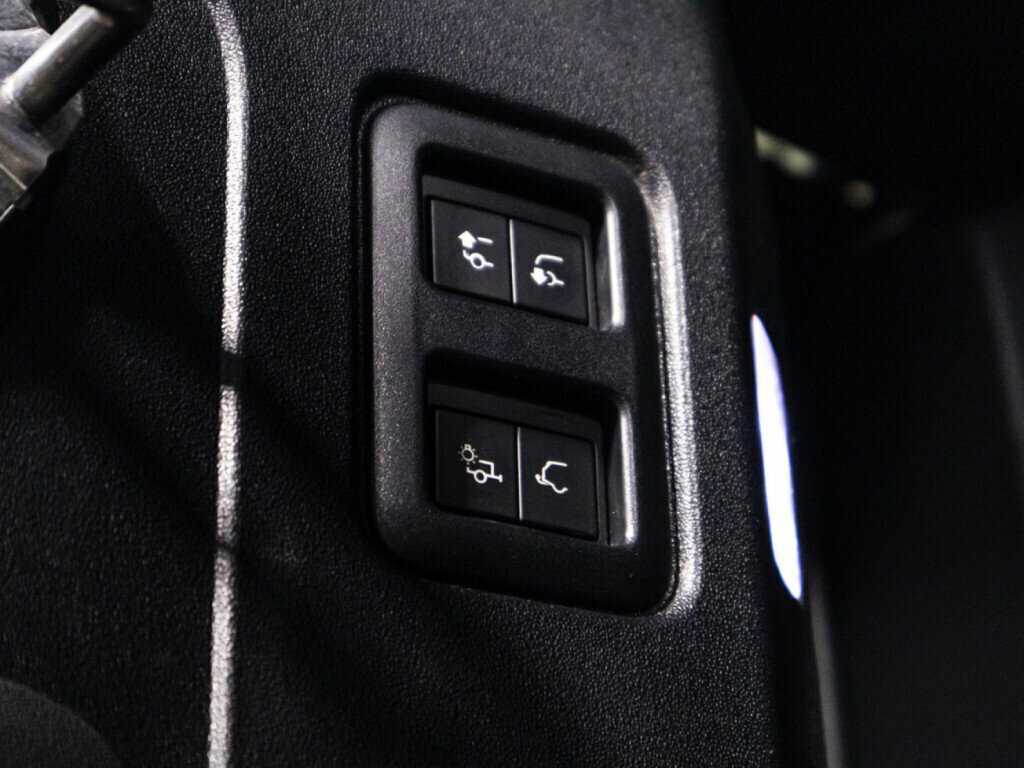 Купить Land Rover Defender 110, 2021, 76 500 км, фото №12