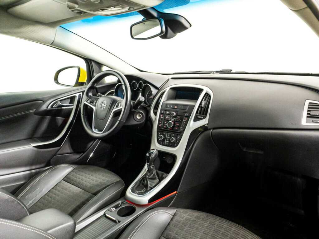 Купить Opel Astra GTC, 2011, 122 941 км, фото №9