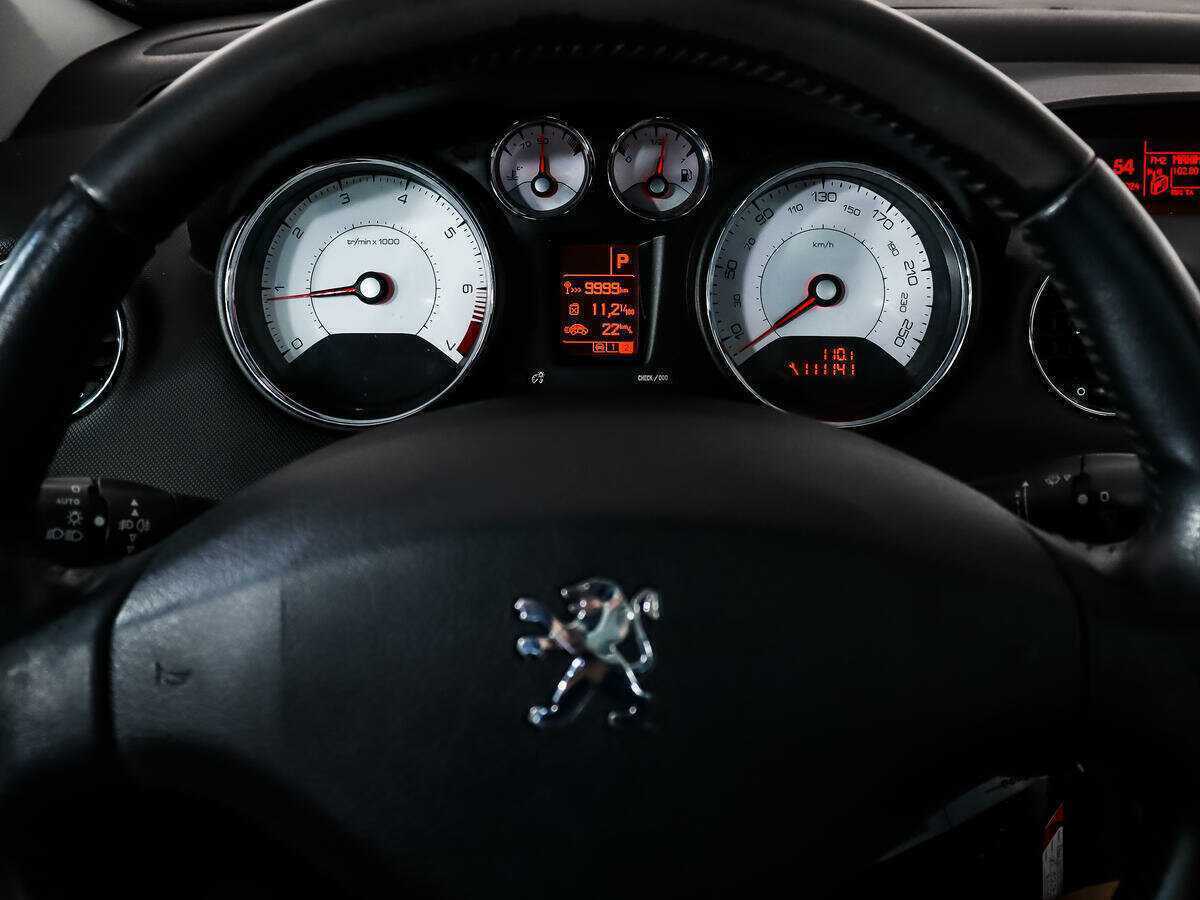 Купить Peugeot 308, 2010, 111 140 км, фото №17