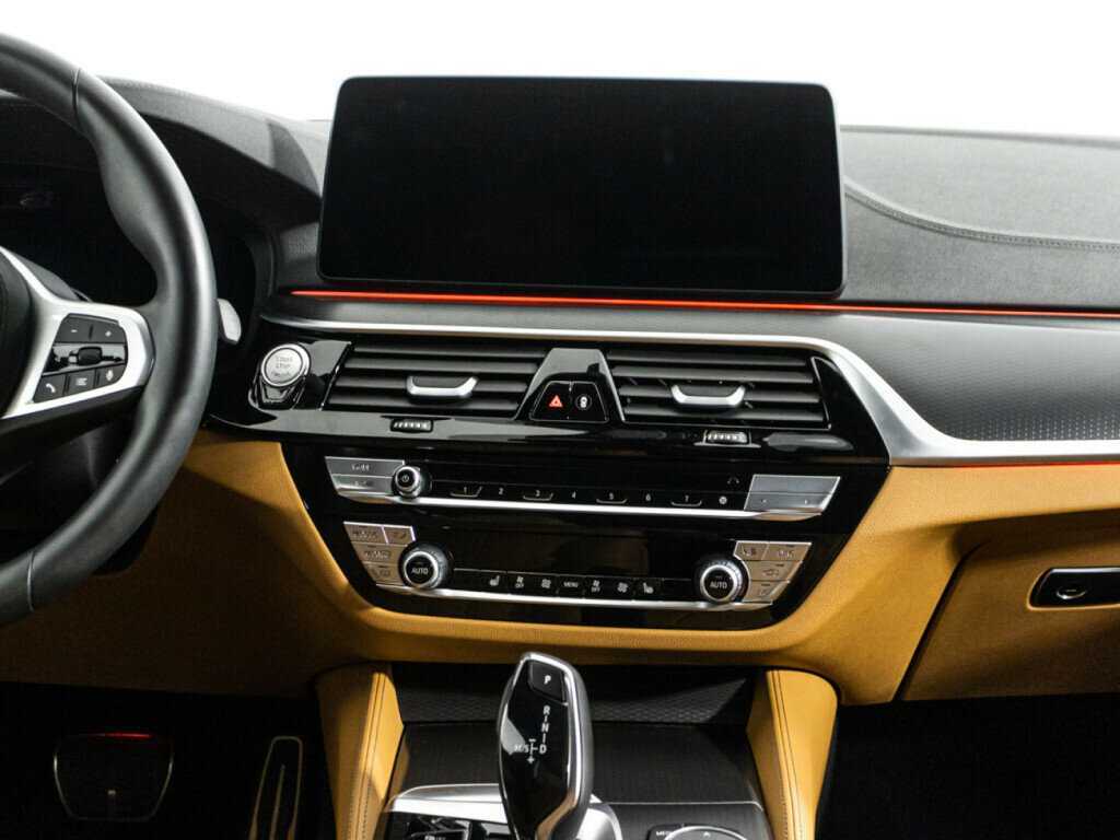 Купить BMW 5 серии 520i, 2023, 11 939 км, фото №14