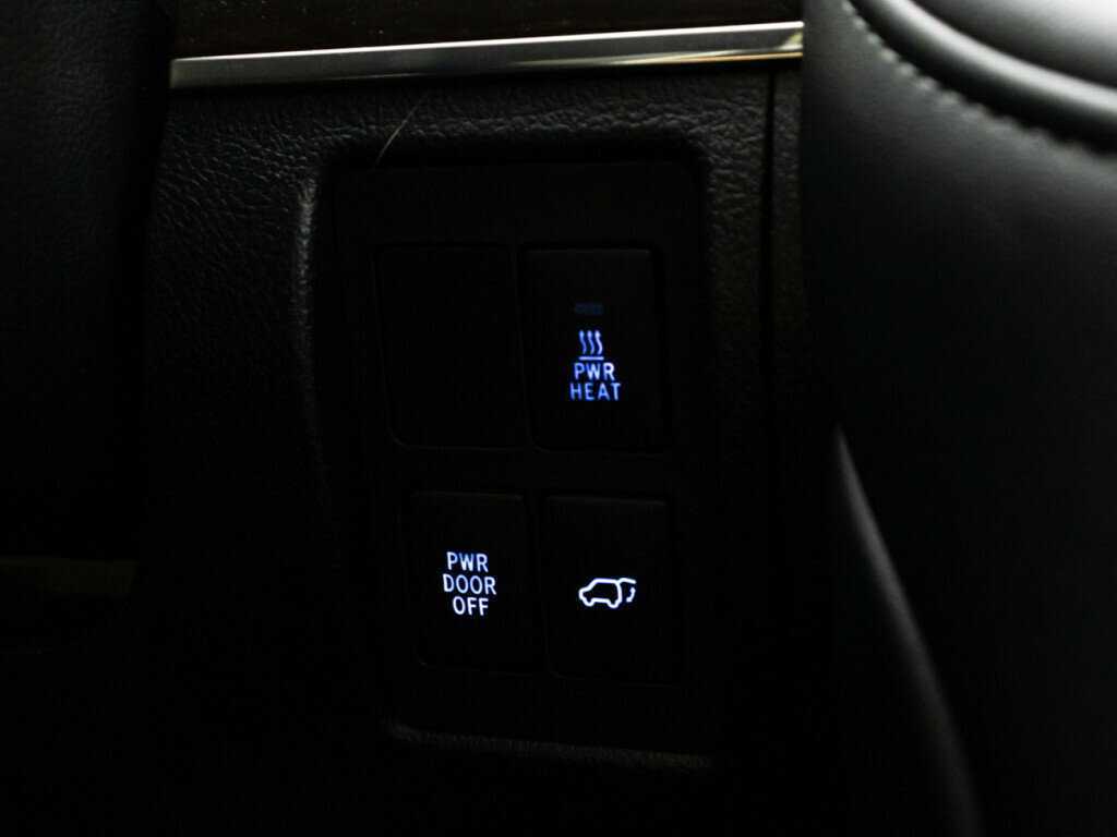 Купить Toyota Land Cruiser, 2015, 315 837 км, фото №24