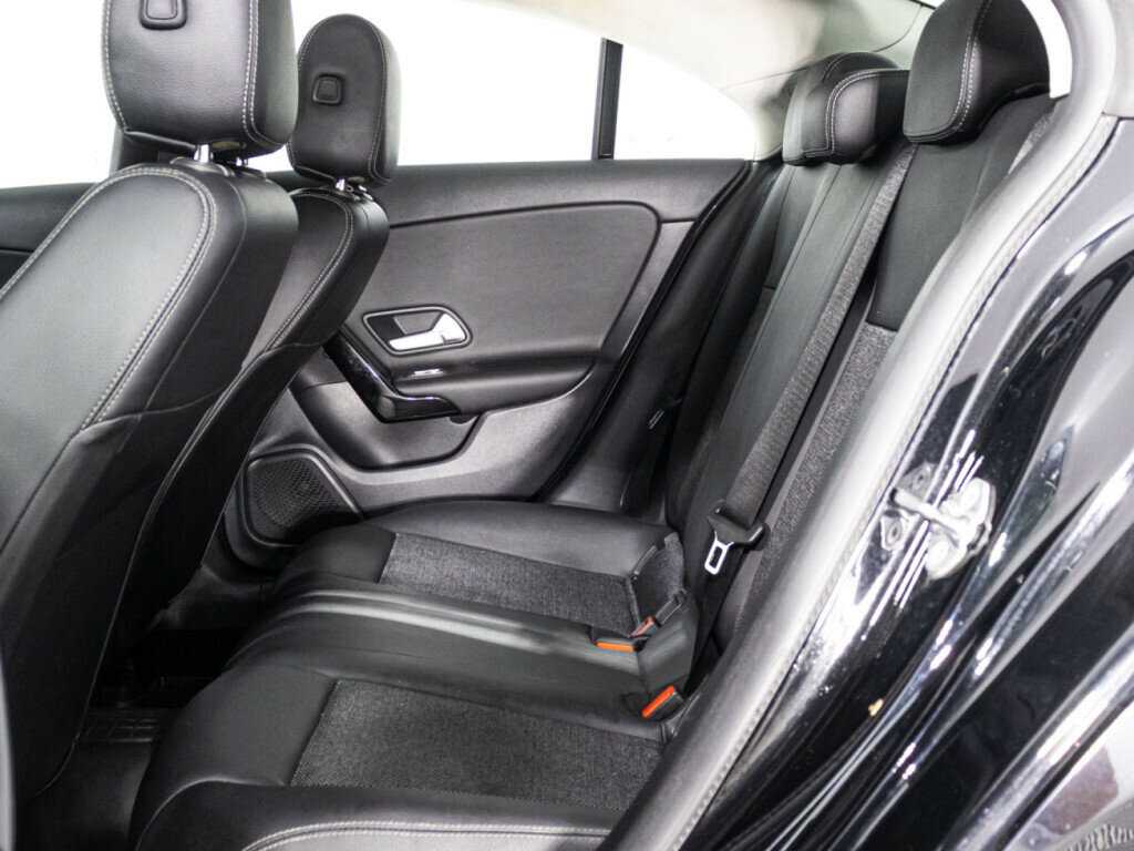 Купить Mercedes-Benz CLA 200, 2019, 142 420 км, фото №10