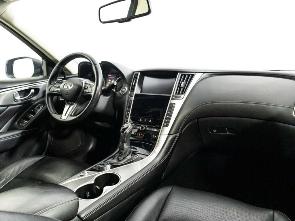 Купить Infiniti Q50, 2017, 116 412 км, фото №9