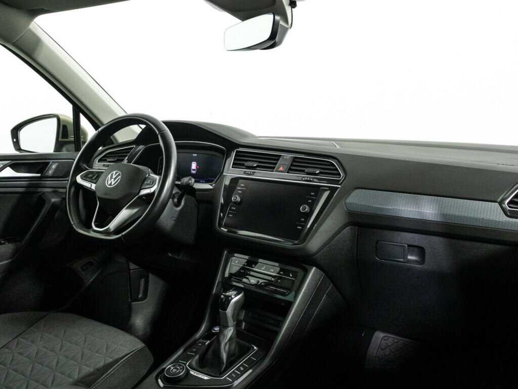 Купить Volkswagen Tiguan, 2021, 53 076 км, фото №9