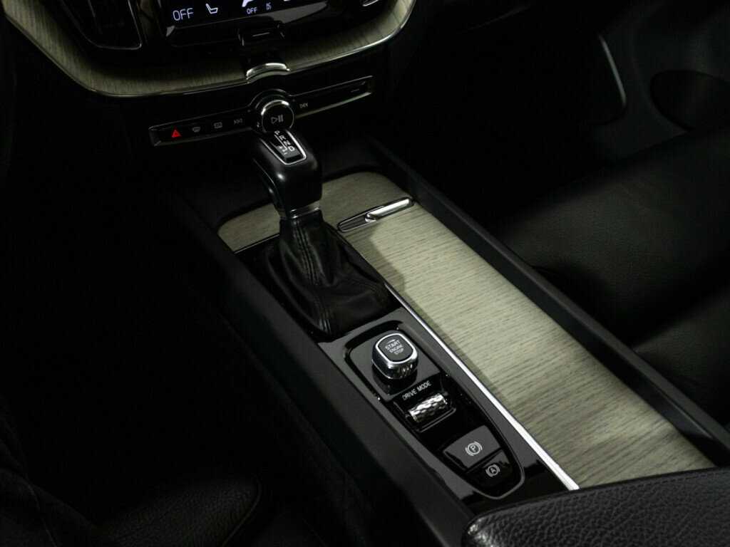 Купить Volvo XC60, 2019, 50 903 км, фото №21