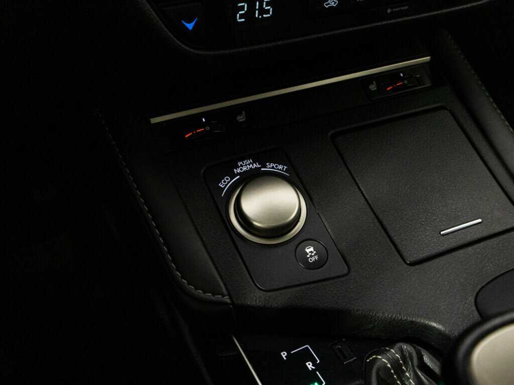 Купить Lexus ES 250, 2017, 160 471 км, фото №21