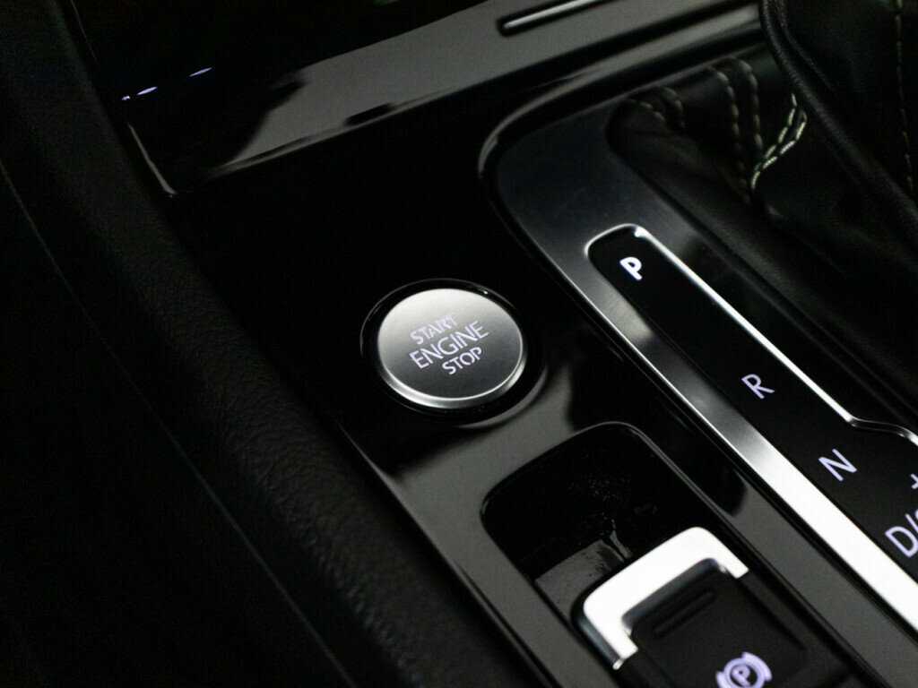 Купить Volkswagen Touareg, 2017, 121 810 км, фото №21