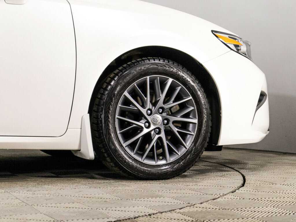 Купить Lexus ES 250, 2017, 166 743 км, фото №20