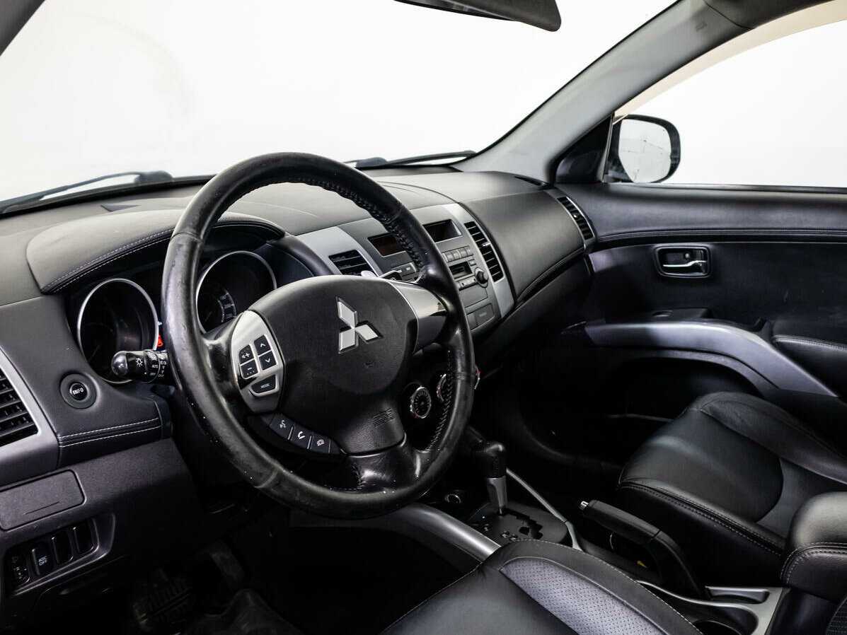 Купить Mitsubishi Outlander, 2010, 198 667 км, фото №9