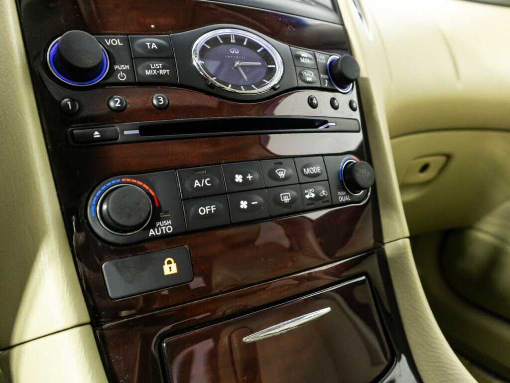 Купить Infiniti EX37, 2010, 125 703 км, фото №20