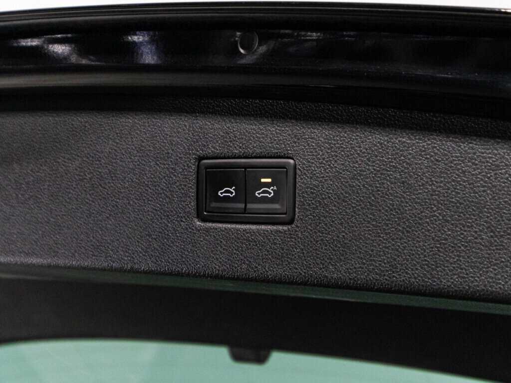 Купить Volkswagen Tiguan, 2021, 128 792 км, фото №15