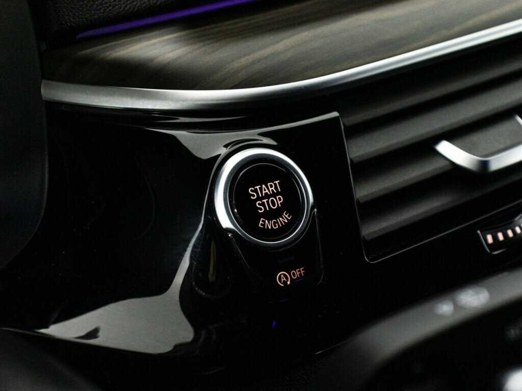 Купить BMW 5 серии 520d xDrive, 2021, 79 833 км, фото №19