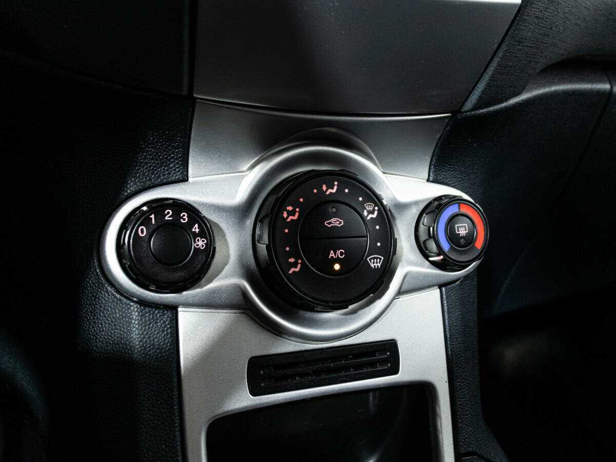 Купить Ford Fiesta, 2008, 209 731 км, фото №15