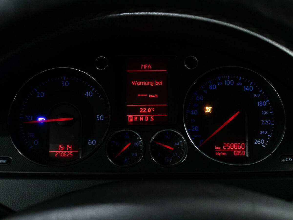 Купить Volkswagen Passat, 2006, 258 859 км, фото №12