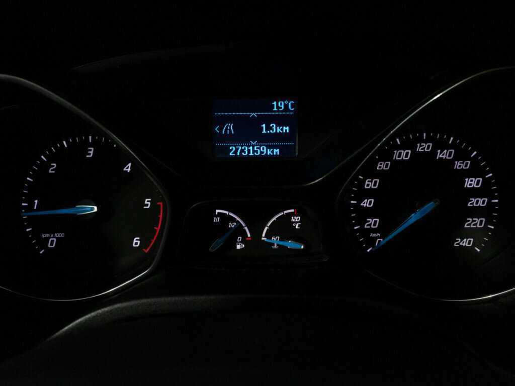 Купить Ford Focus, 2011, 273 158 км, фото №12